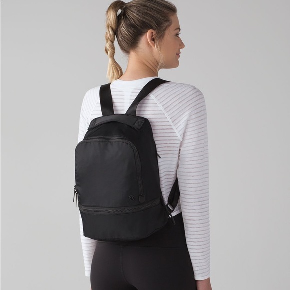 ISO Lululemon 10L mini backpack- older style in black or black camo - Picture 1 of 1